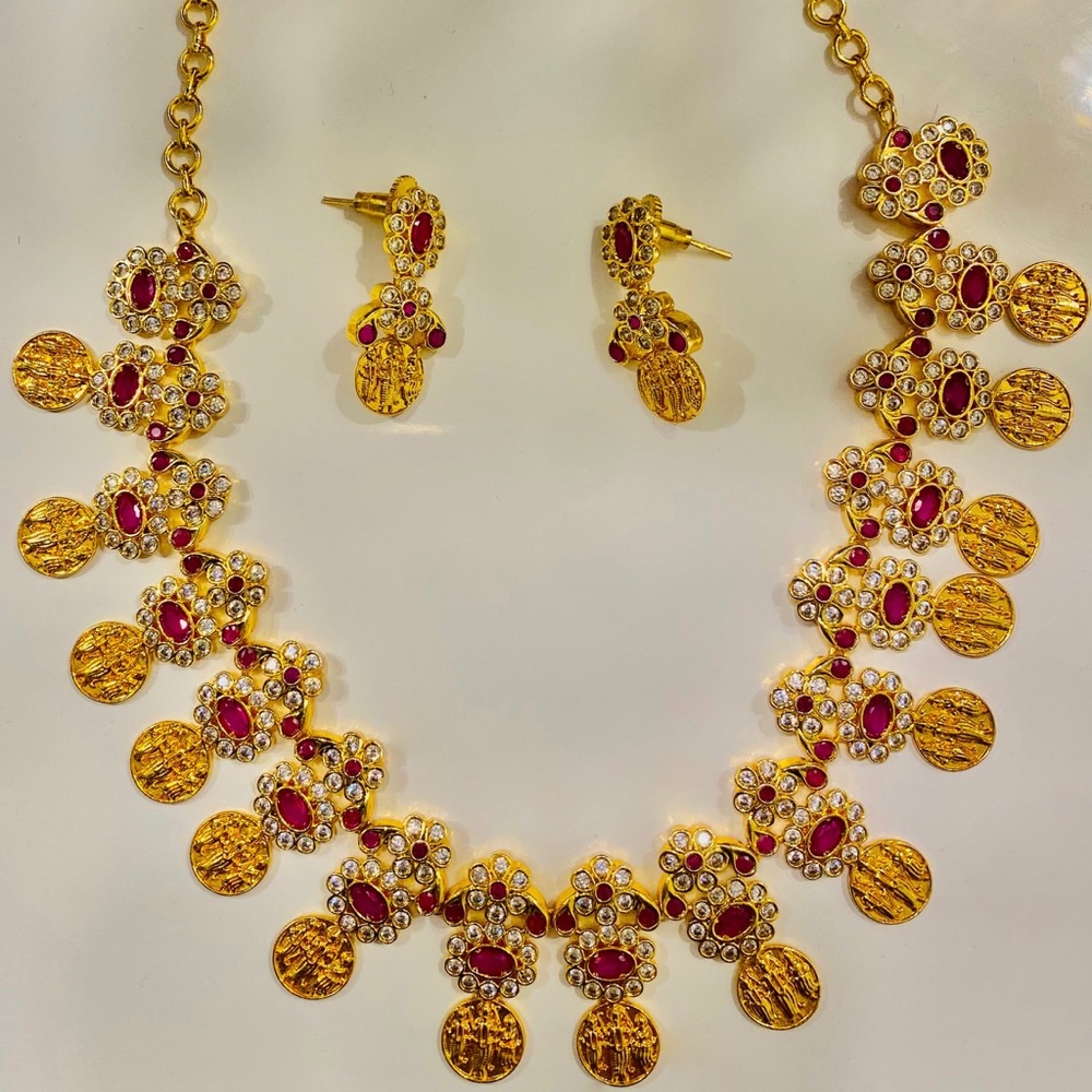 Jewelry - Picture 2 of 3